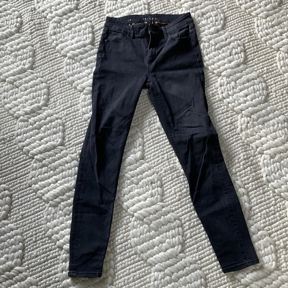 WHBM Skinny Jeans ~ Size 4